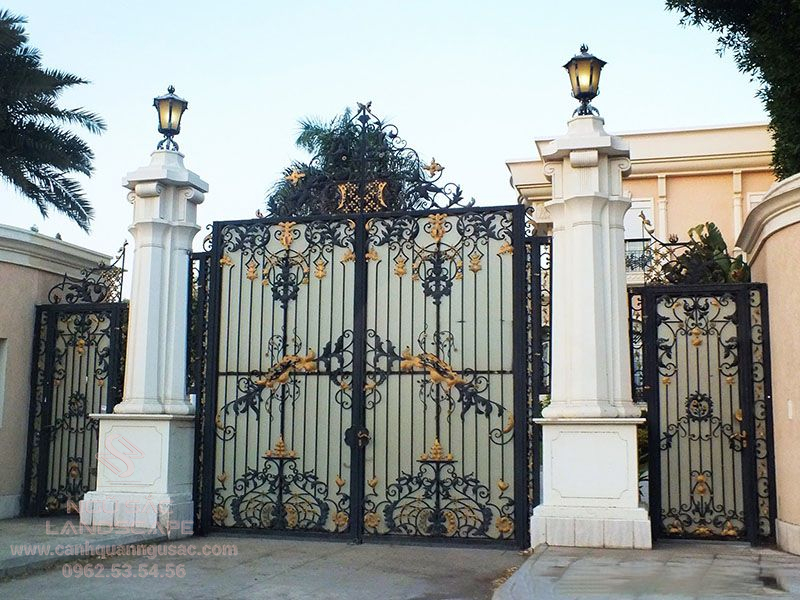 Mẫu thiết kế cổng cổ điển cho biệt thự
