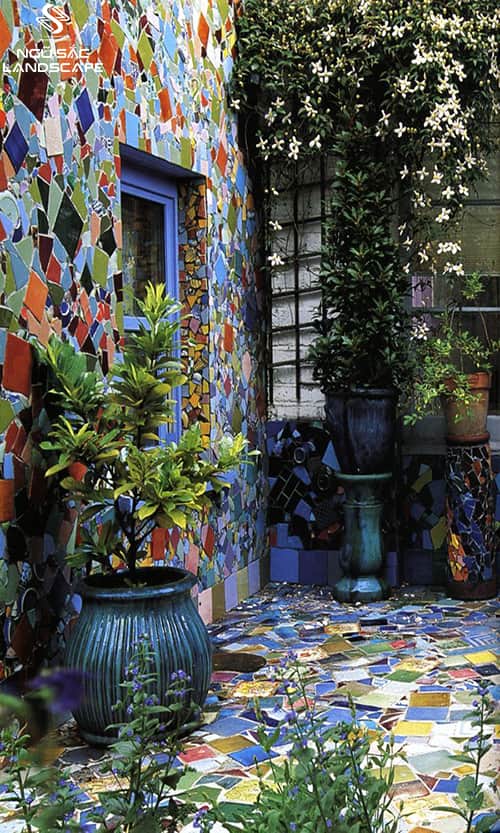 Phong cách tường sân vườn khảm đá nghệ thuật mosaic